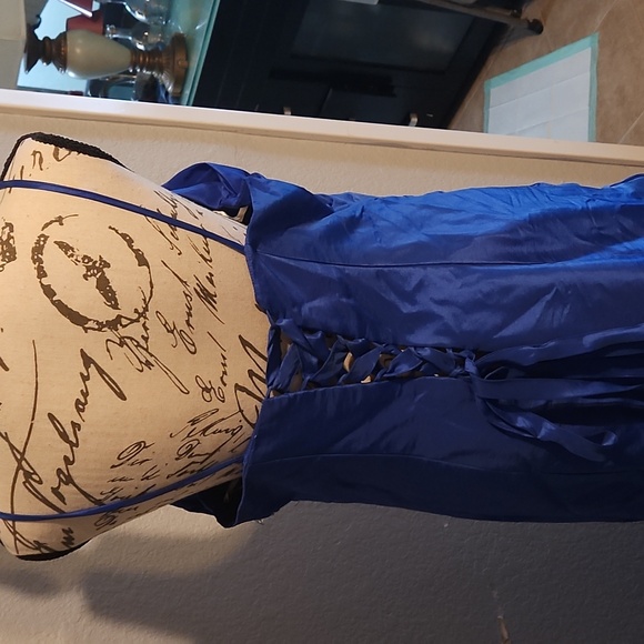 Sindy   Prom dress or party dress - Picture 3 of 8